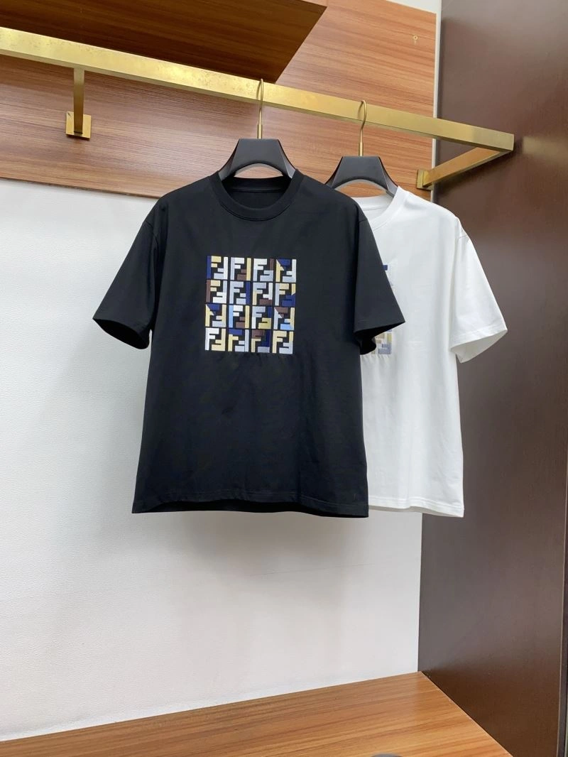 Fendi T-Shirts WellDesigned 122328