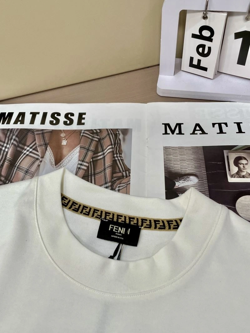 Fendi T-Shirts Supportive 122333