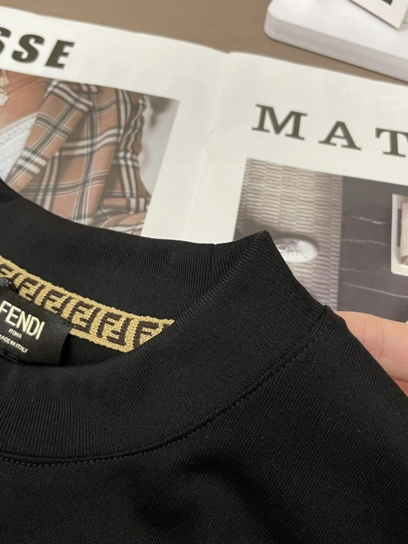 ZipUp Fendi T-Shirts 122325