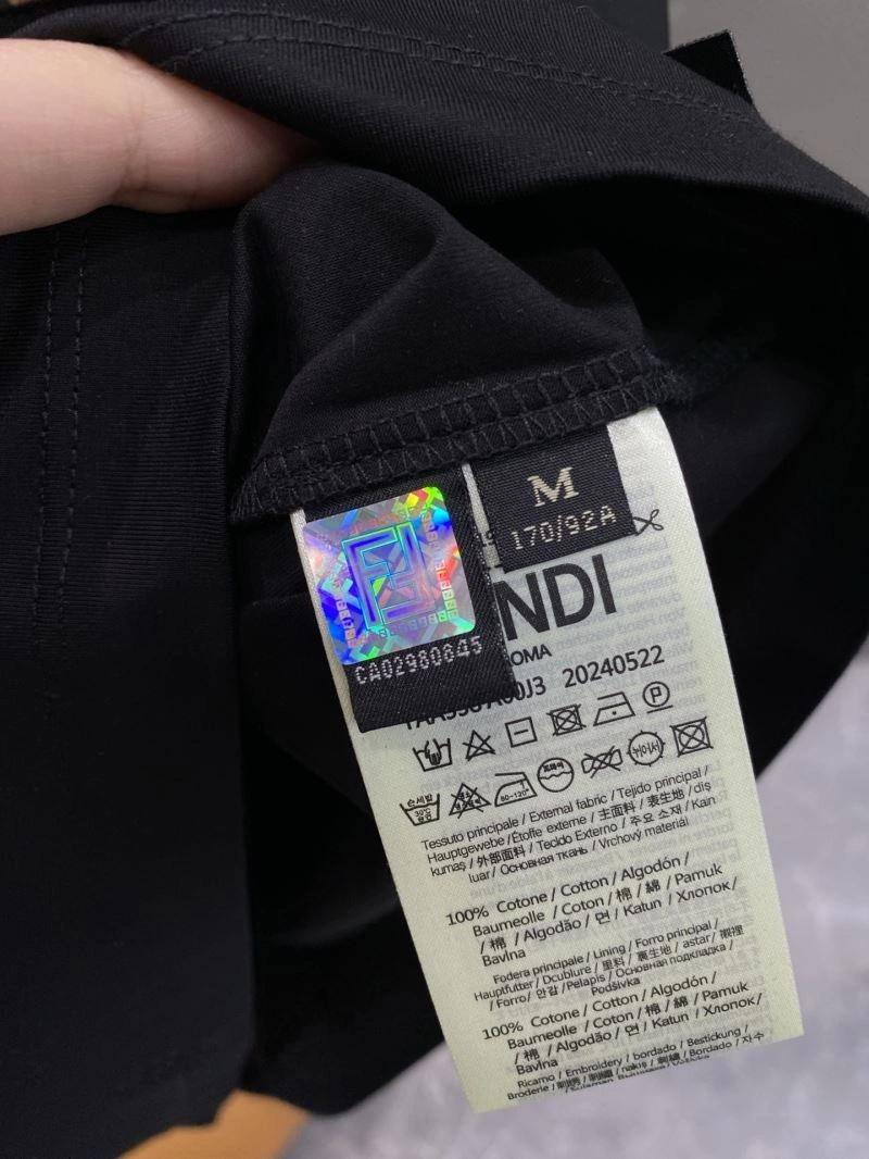 Fendi T-Shirts Original 122277