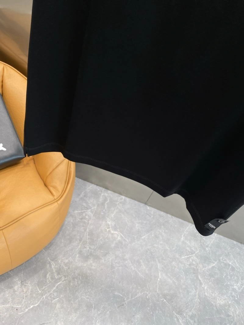 Sustainable Fendi T-Shirts 122287