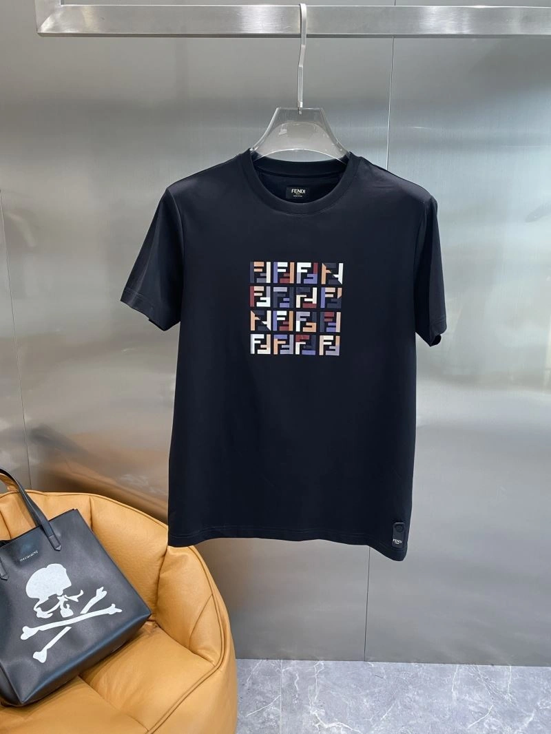 Fendi T-Shirts Resilient 122281
