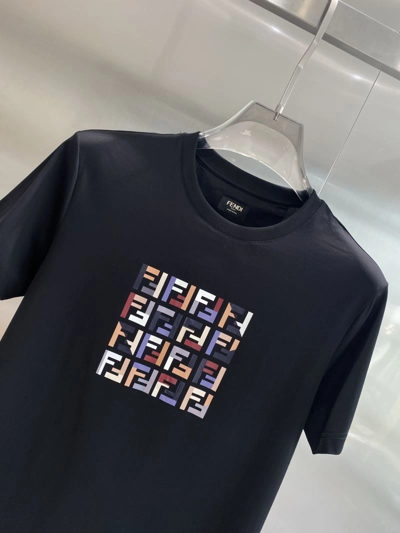 Fendi T-Shirts Resilient 122281
