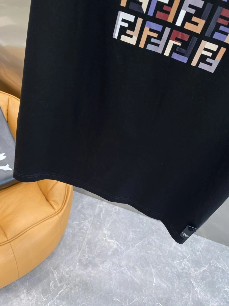 Fendi T-Shirts Resilient 122281