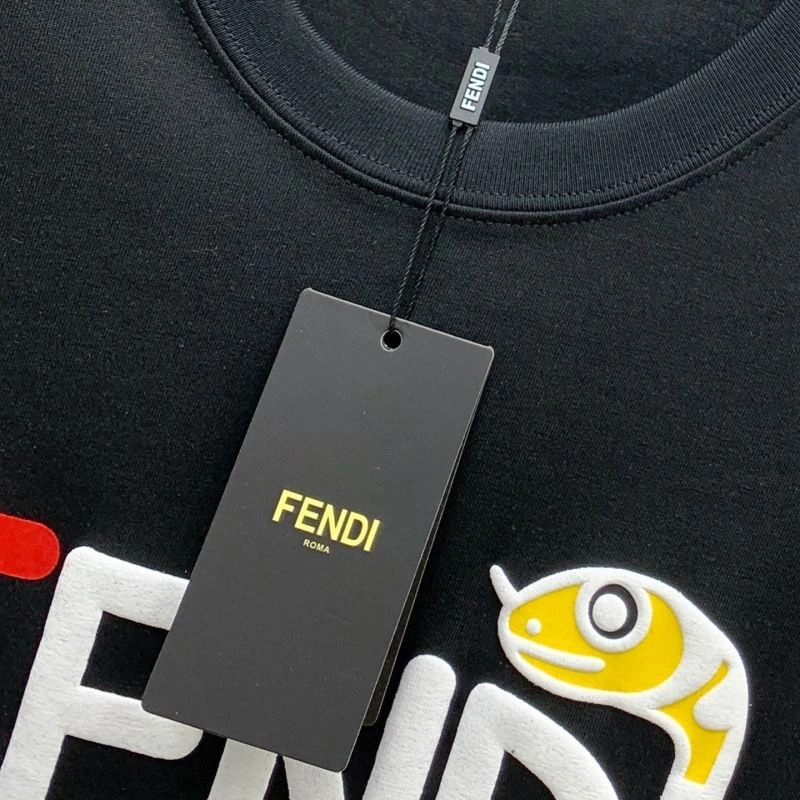 Compact Fendi T-Shirts 122265