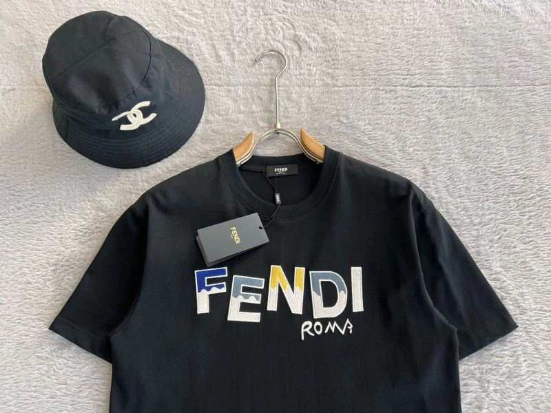 ComfortFit Fendi T-Shirts 122262