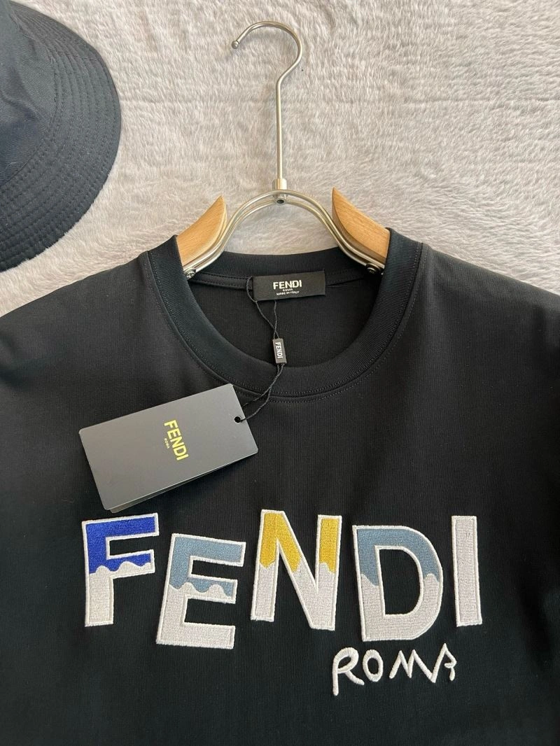 ComfortFit Fendi T-Shirts 122262