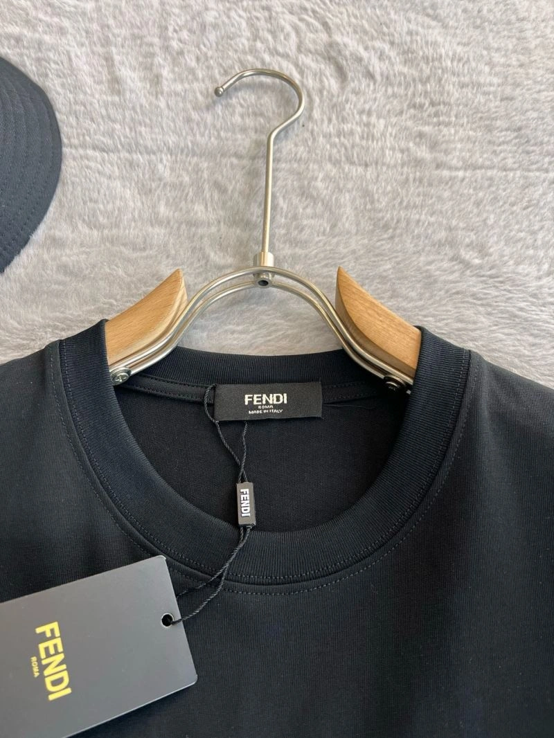 ComfortFit Fendi T-Shirts 122262