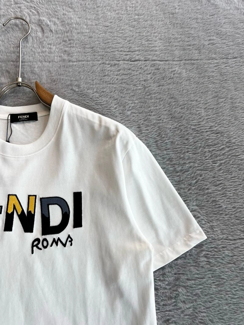 Fendi T-Shirts Effortless 122263