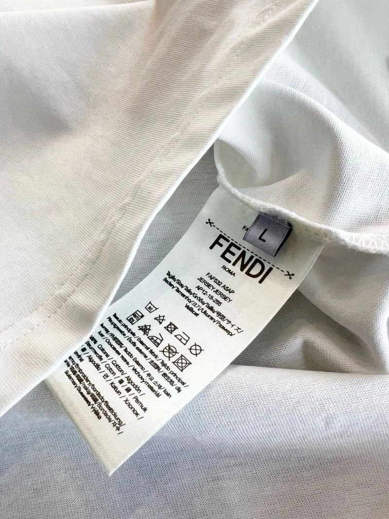Fendi T-Shirts Effortless 122263