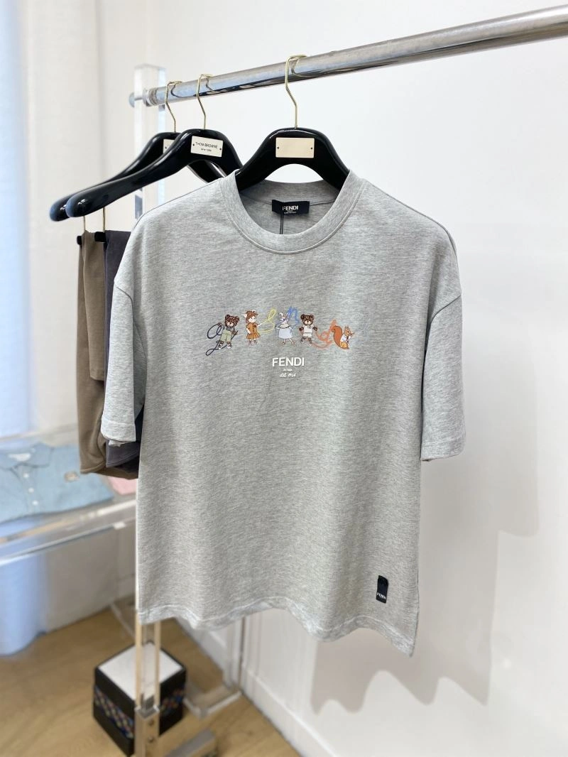 WellDesigned Fendi T-Shirts 122244
