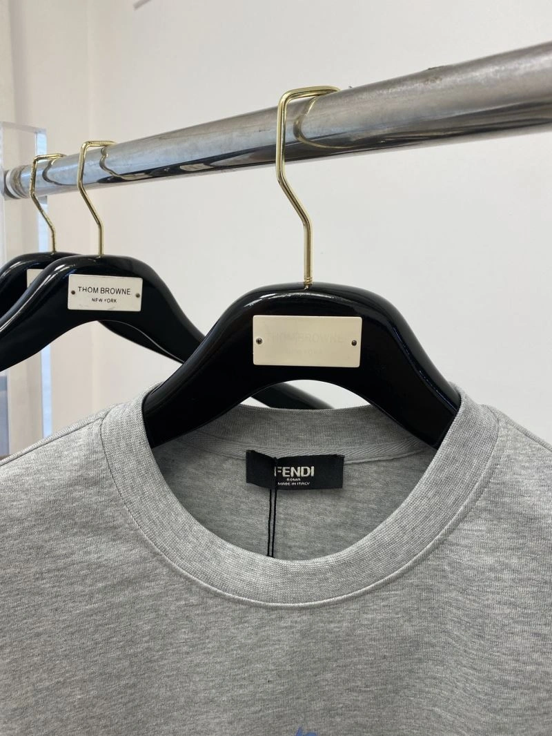 WellDesigned Fendi T-Shirts 122244