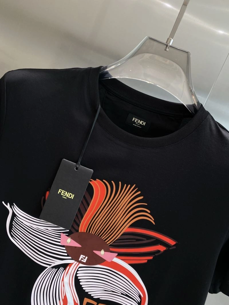 Fendi T-Shirts Compact 122241