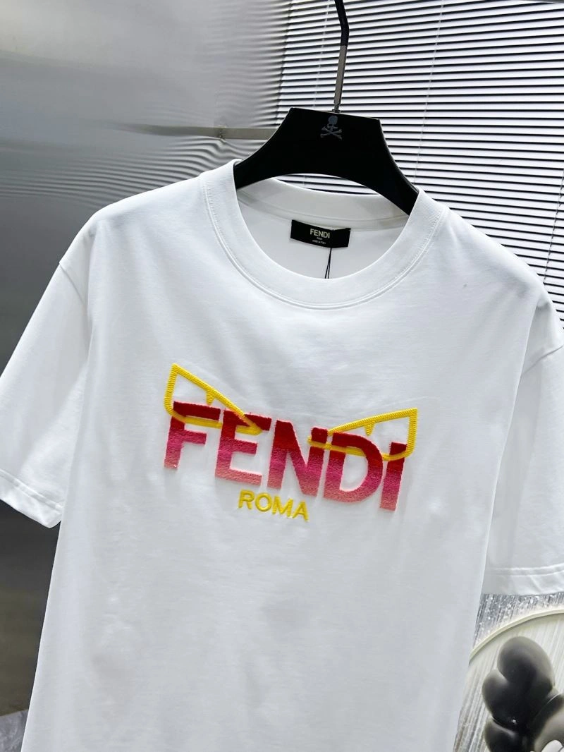 Fendi T-Shirts Original 122252