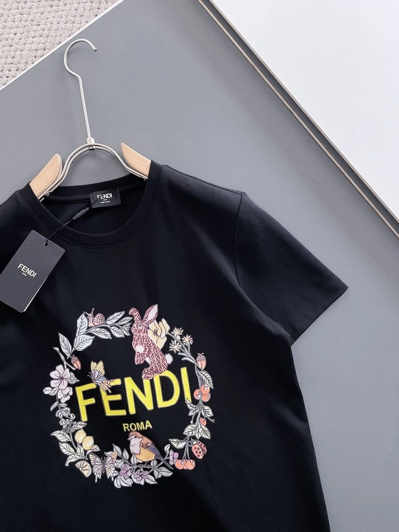 Fendi T-Shirts UrbanChic 122225