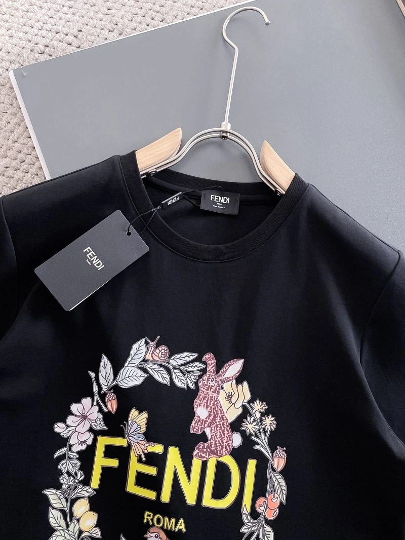 Fendi T-Shirts UrbanChic 122225