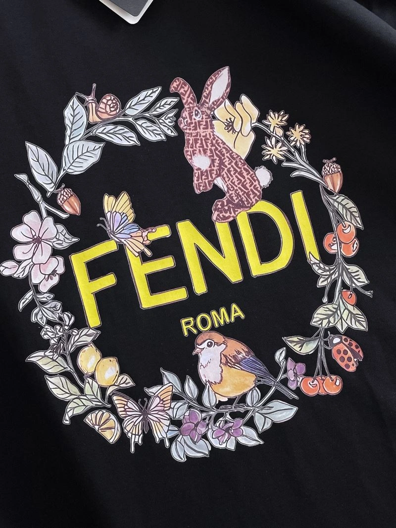 Fendi T-Shirts UrbanChic 122225