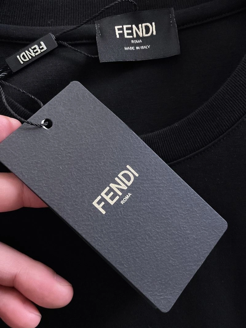 Fendi T-Shirts UrbanChic 122225