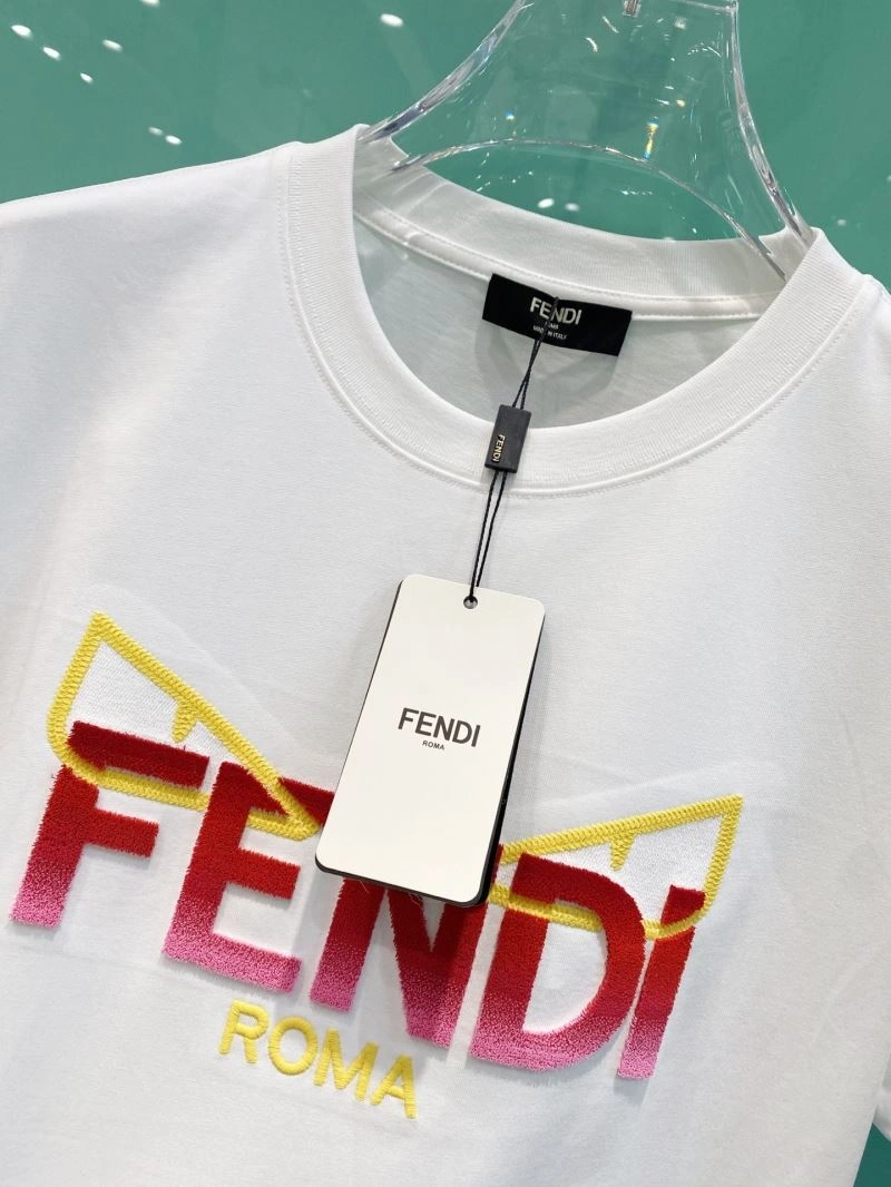 Lightweight Fendi T-Shirts 122220