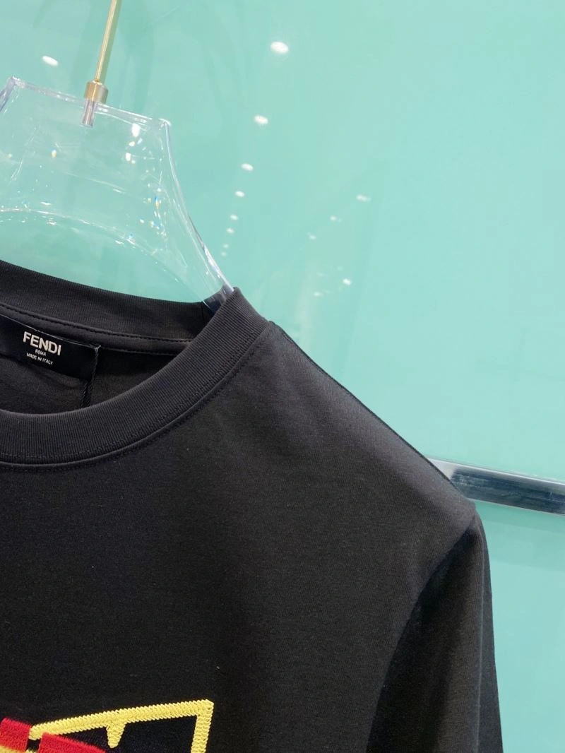 Fendi T-Shirts Minimalist 122219