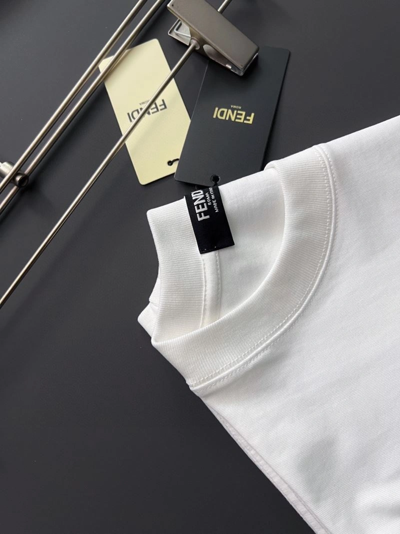 Versatile Fendi T-Shirts 122204