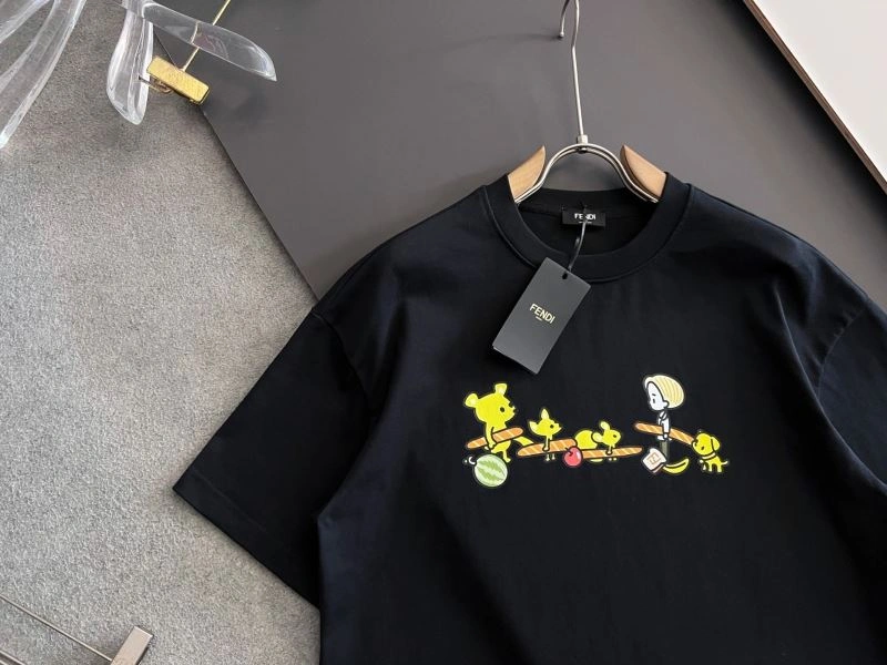 Versatile Fendi T-Shirts 122204