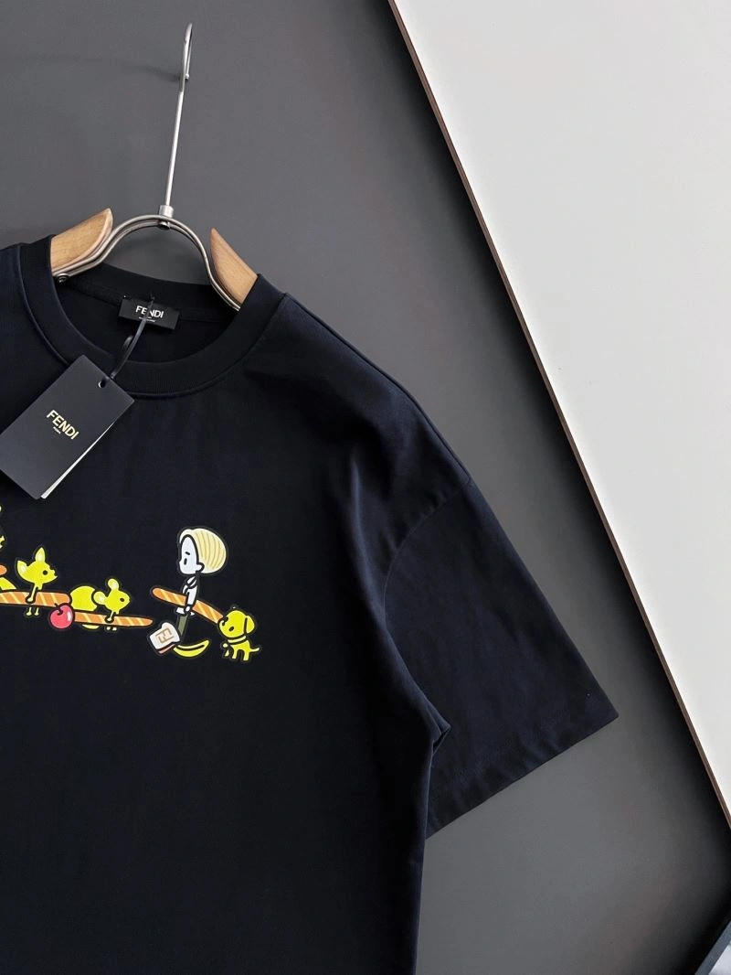 Versatile Fendi T-Shirts 122204