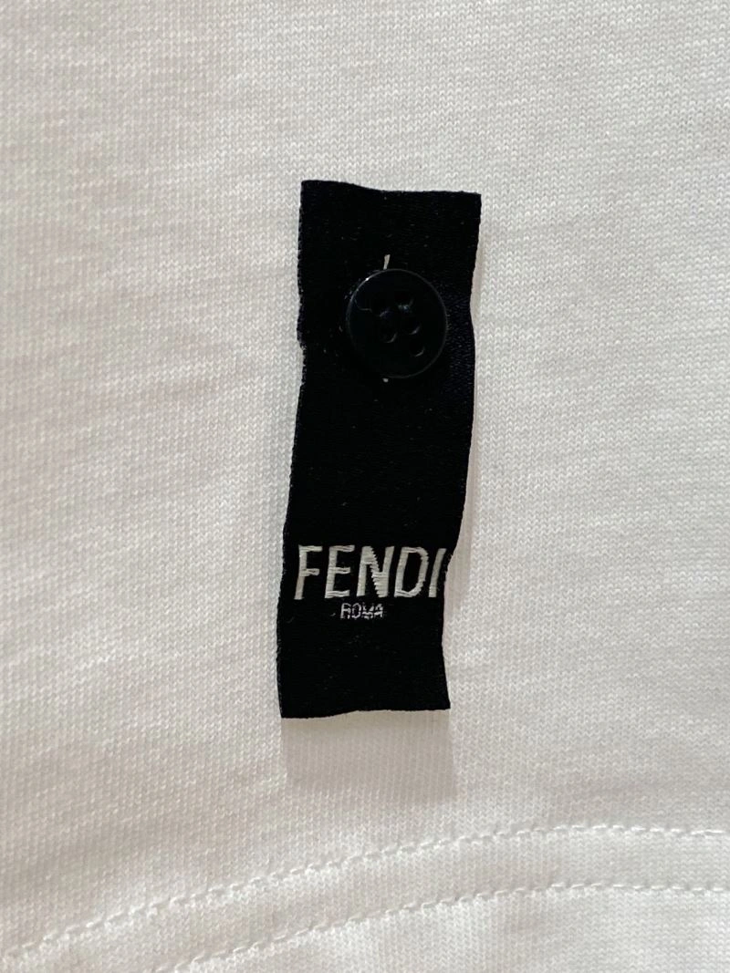 Fendi T-Shirts Vibrant 122059