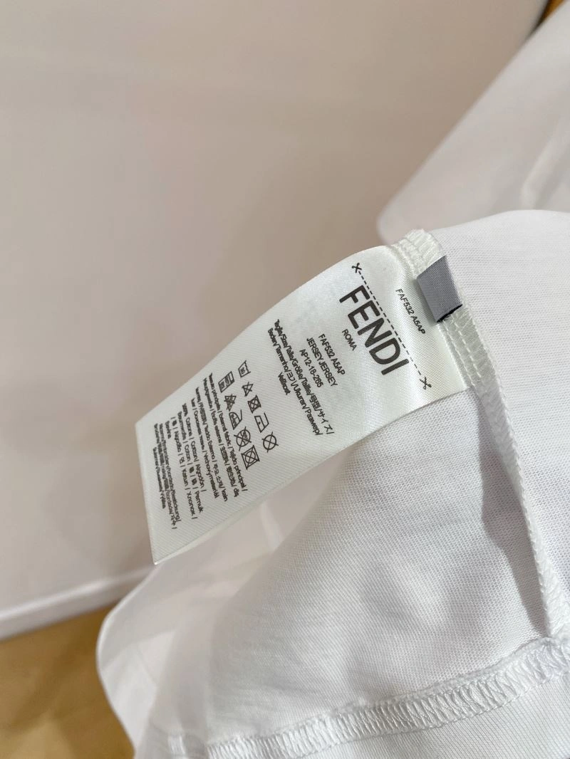 Fendi T-Shirts Vibrant 122059