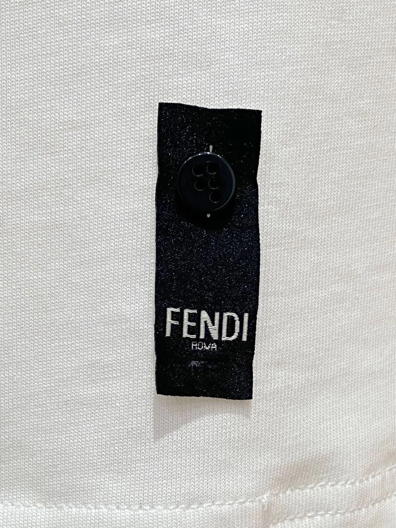 Fendi T-Shirts Versatile 122060