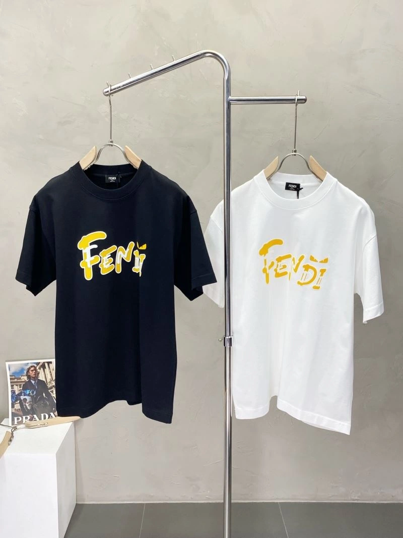 Lightweight Fendi T-Shirts 122024