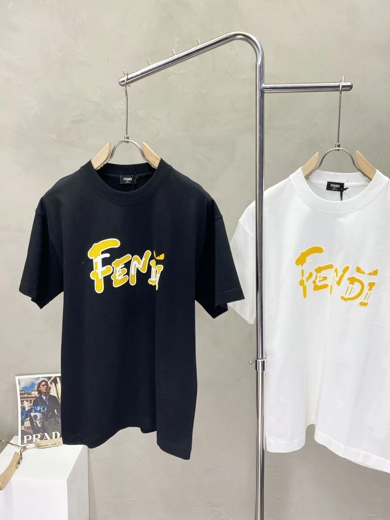 Lightweight Fendi T-Shirts 122024