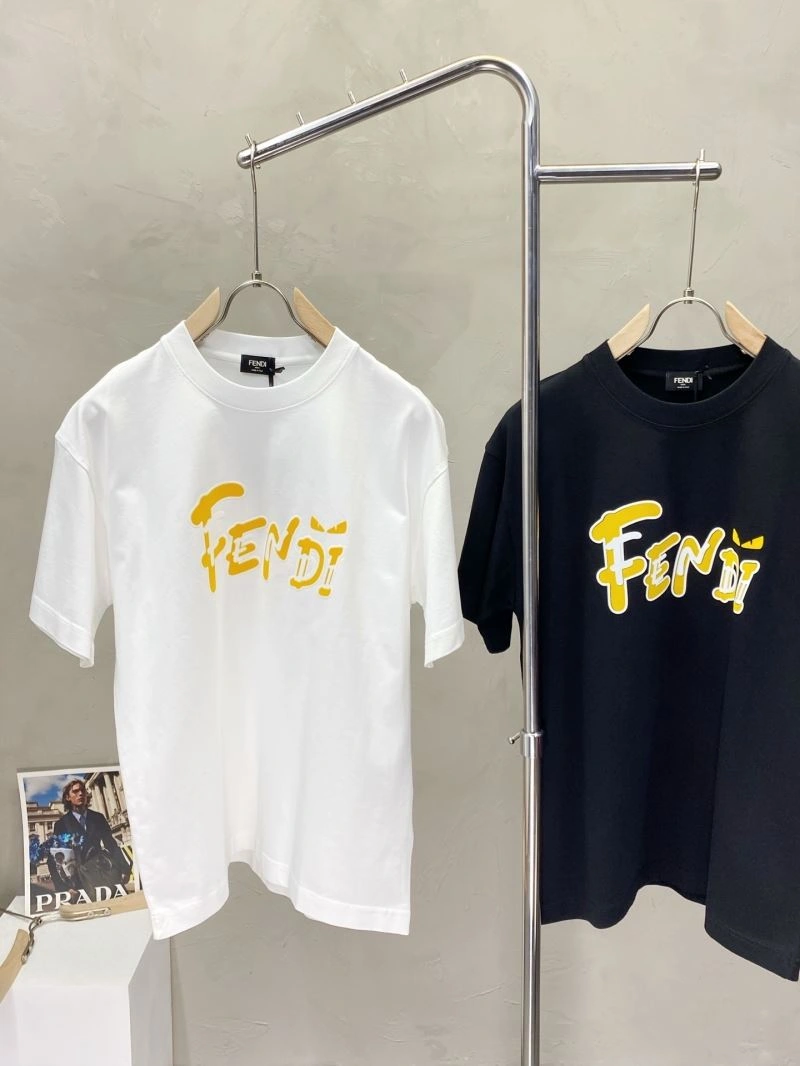 Lightweight Fendi T-Shirts 122024
