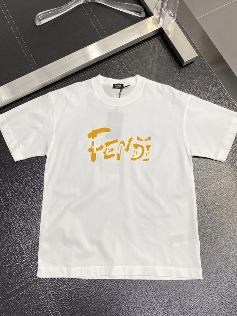 Lightweight Fendi T-Shirts 122024