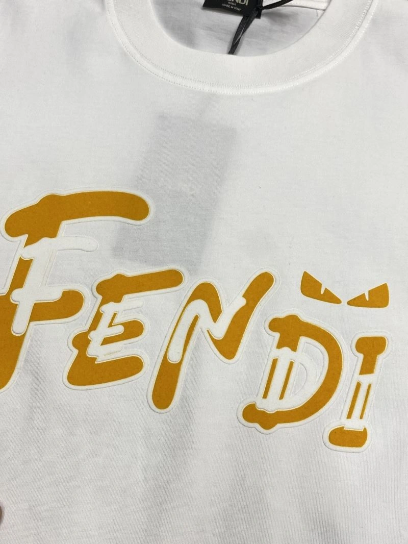 Lightweight Fendi T-Shirts 122024