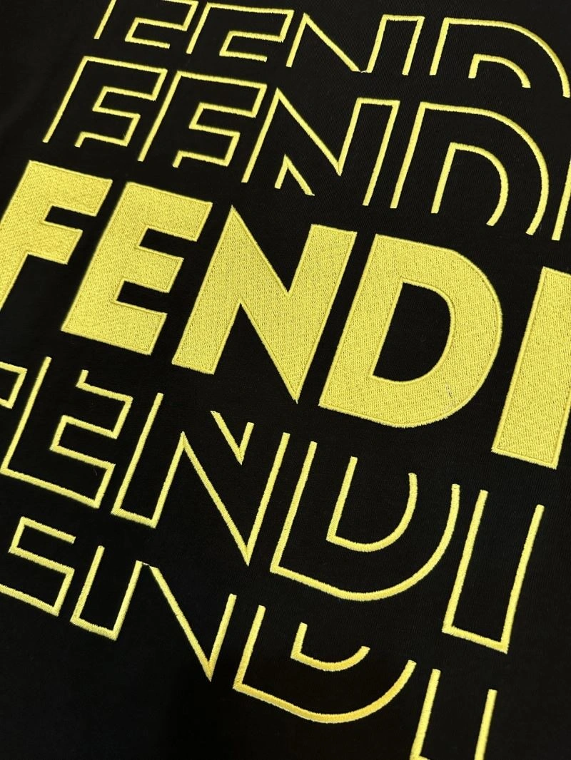 Fendi T-Shirts Comfortable 122021
