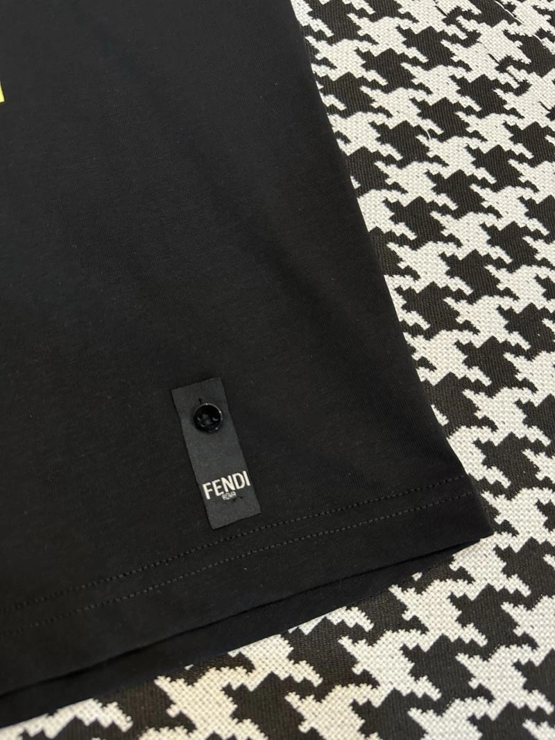 Fendi T-Shirts Comfortable 122021