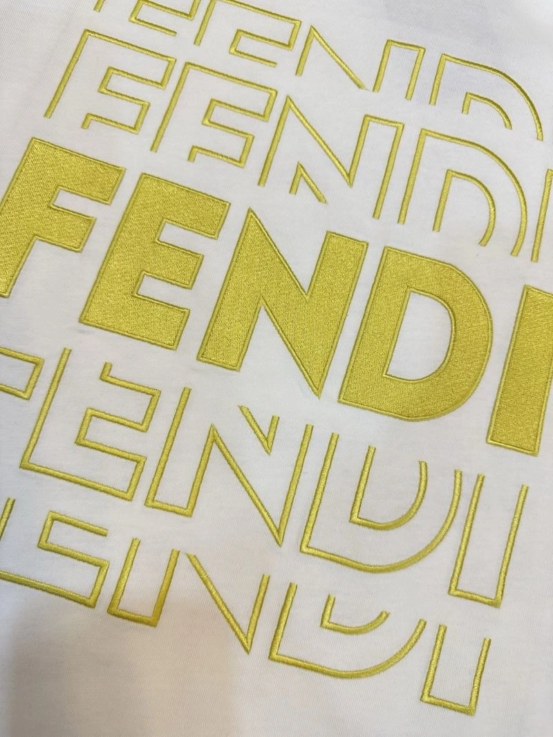 Fendi T-Shirts Comfortable 122021