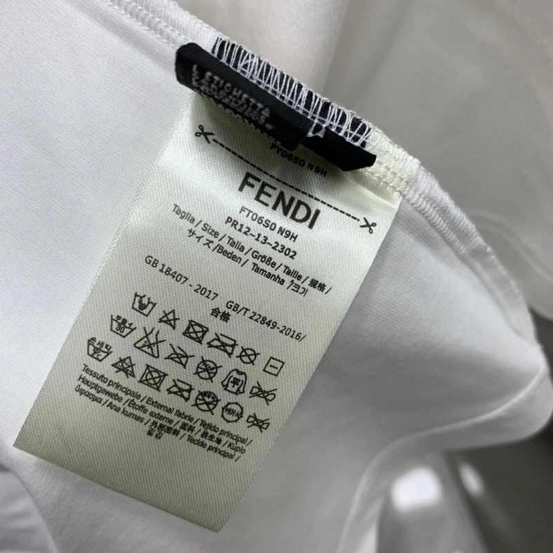 Tailored Fendi T-Shirts 122018