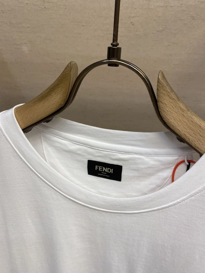 Fendi T-Shirts Comfortable 121991