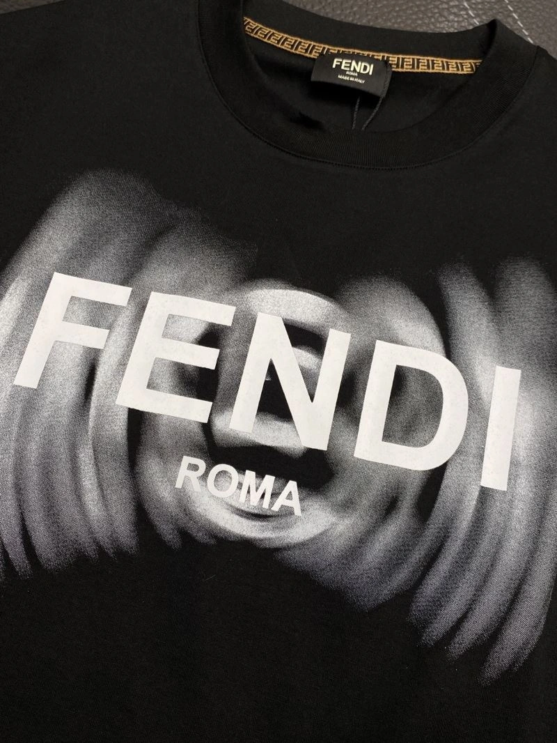 Sustainable Fendi T-Shirts 121985