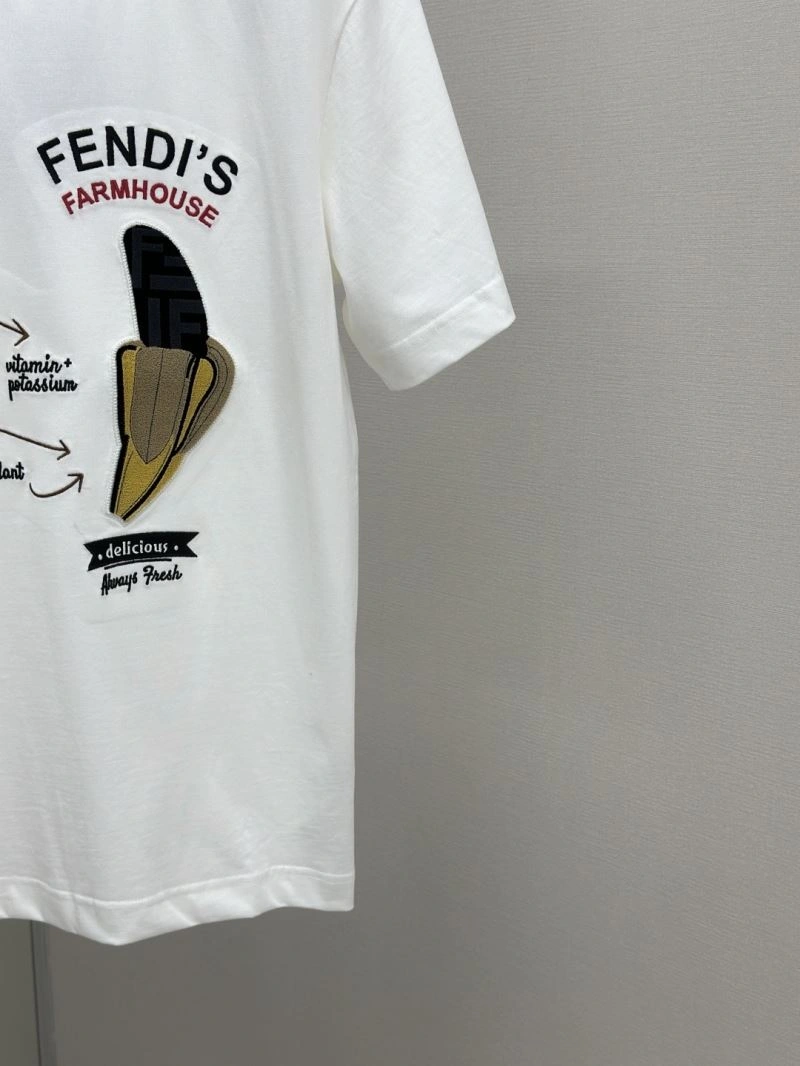 Unisex Fendi T-Shirts 121986