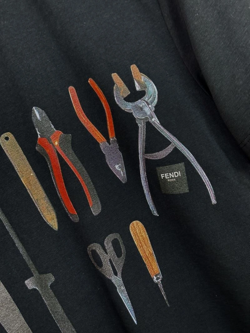 Fendi T-Shirts Minimalist 121954