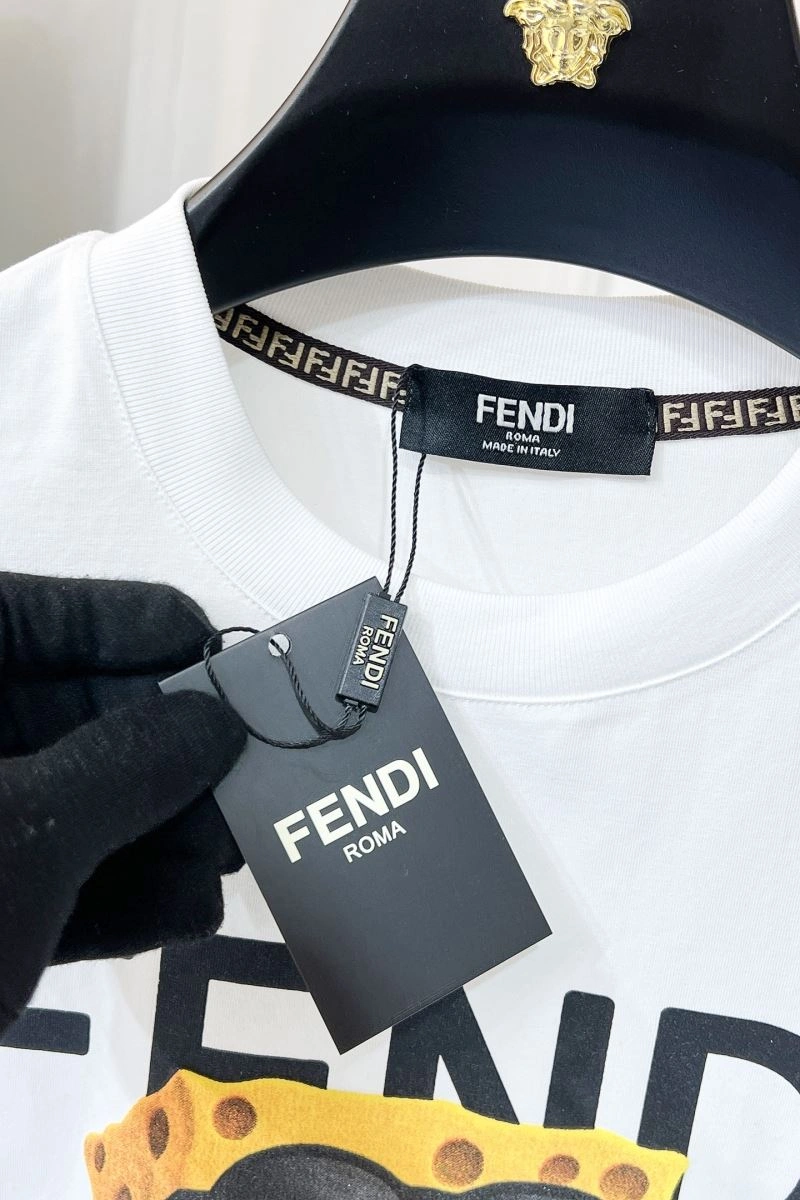 Fendi T-Shirts Practical 121945