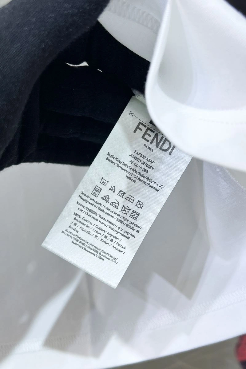 Fendi T-Shirts Practical 121945