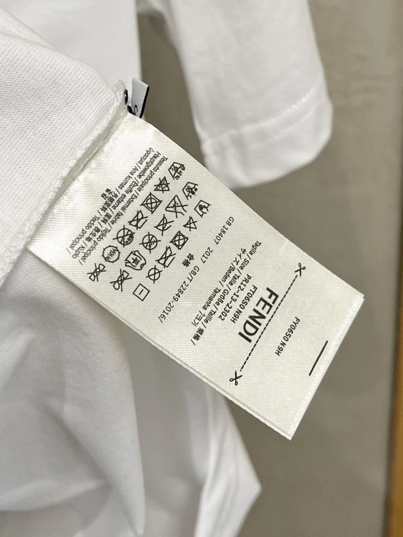 SmoothTexture Fendi T-Shirts 121960