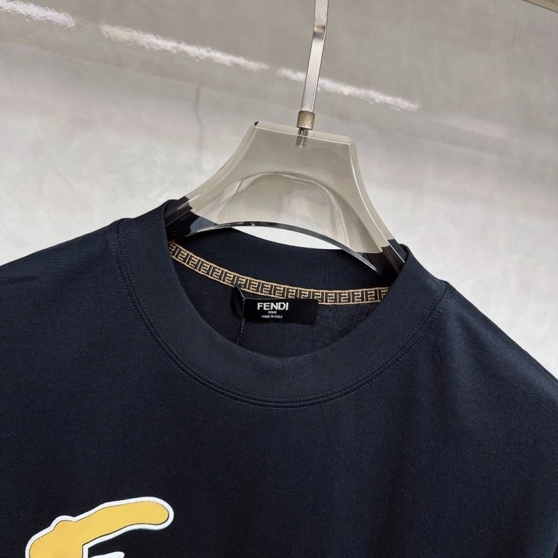 Unisex Fendi T-Shirts 121958
