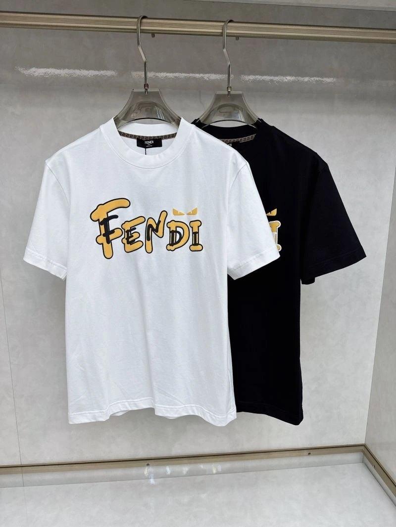 Fendi T-Shirts Chic 121961
