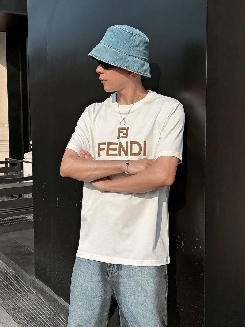 Fendi T-Shirts MultiPurpose 121968