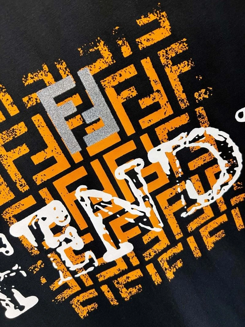 WellDesigned Fendi T-Shirts 121947